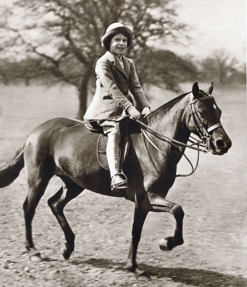 queen-elizabeth-1935-2.jpg