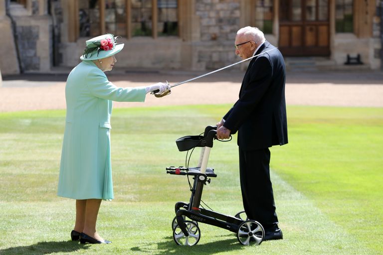 queen-elizabeth-ii-awards-captain-sir-thomas-moore journal of wildculture.com 2022